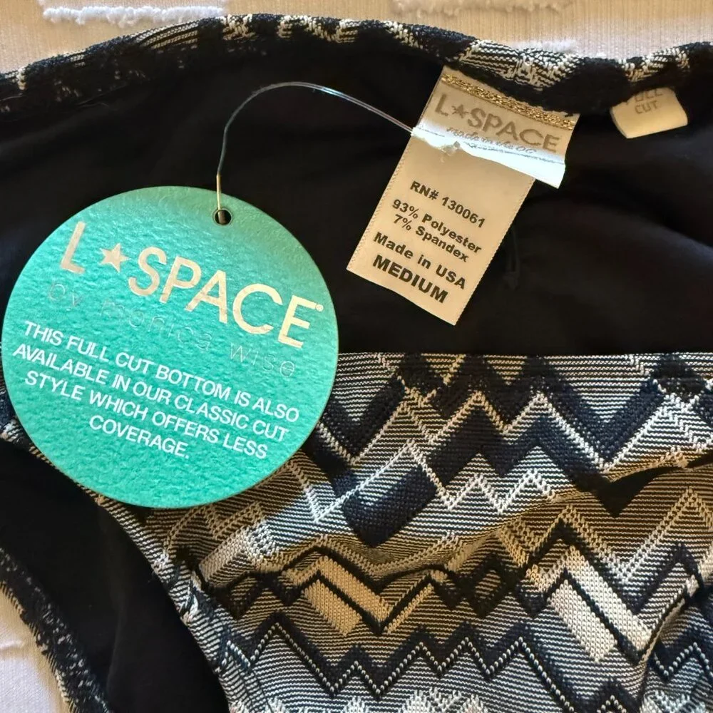 NWT - L*SPACE - Bikini Bottoms Zig Zag Black Beige Print - Side Tie - MEDIUM - Picture 3 of 3